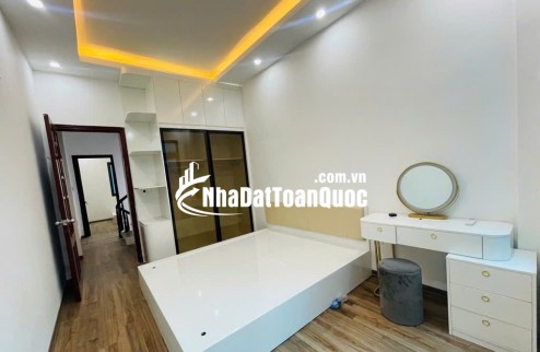 Bán nhà Vũ Tông Phan - Thanh Xuân - nhà mới - 5 tầng - 6 Ngủ - 9,,3 tỷ